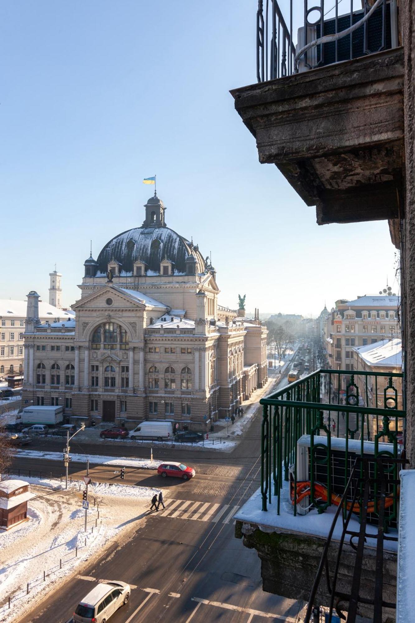 Royal Aparts Multi Lviv Exterior foto